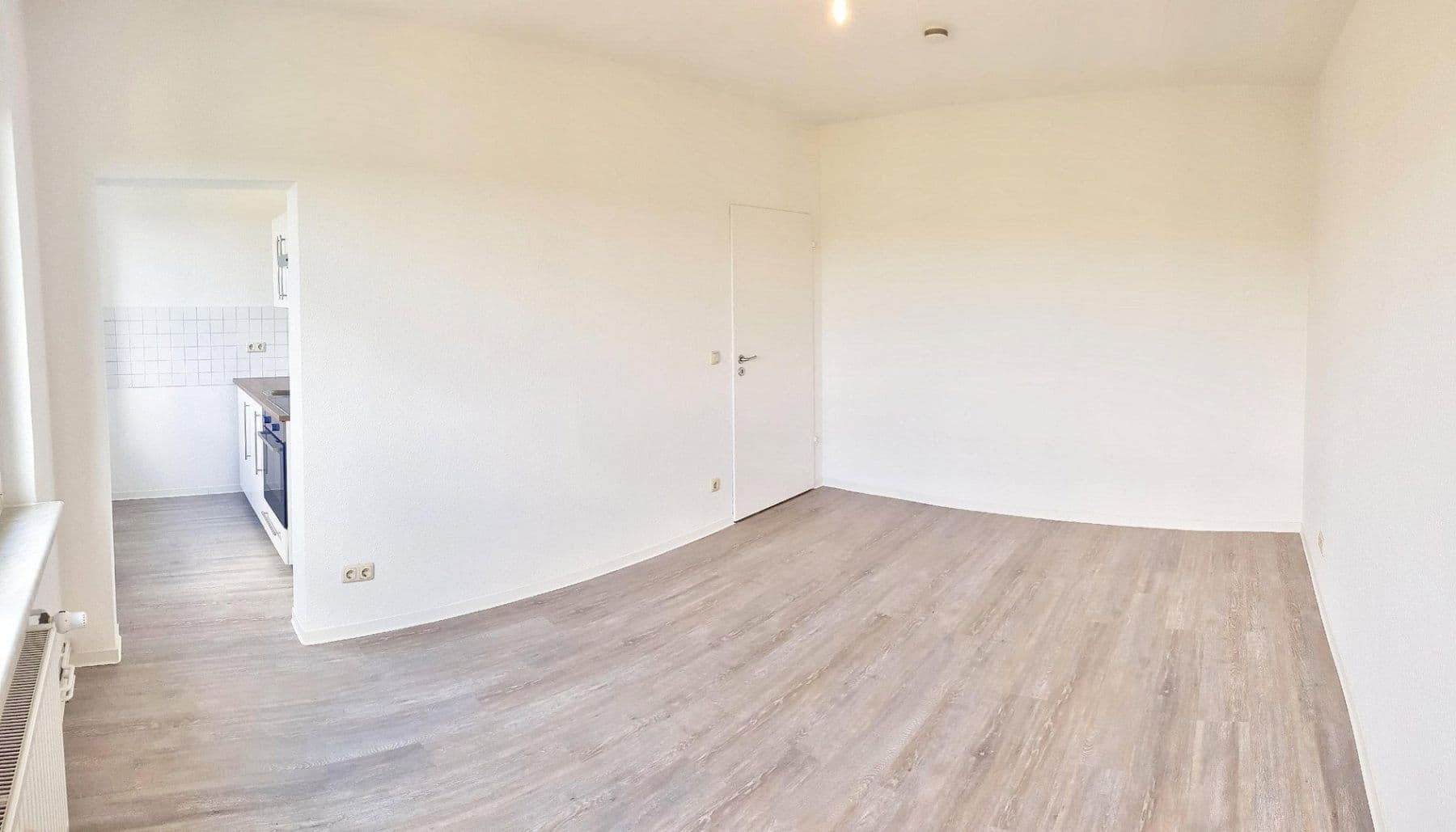 Pronájem bytu 1+1 25 m², Nordstraße, Neukieritzsch, Sasko Pronájem bytu 1+1 25 m², Nordstraße, Neukieritzsch, Sasko