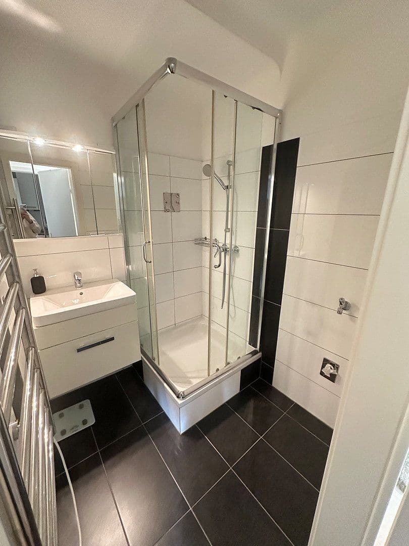 Pronájem bytu 2+1 45 m², Eichenstraße 8, Wien, Wien Pronájem bytu 2+1 45 m², Eichenstraße 8, Wien, Wien