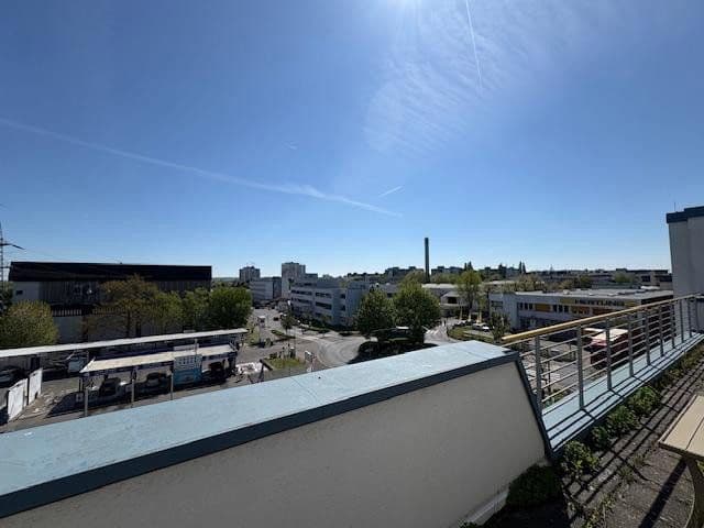 Pronájem kanceláře 246 m², Berner Str. 71, Frankfurt - Nieder-Eschbach, Hessen Pronájem kanceláře 246 m², Berner Str. 71, Frankfurt - Nieder-Eschbach, Hessen