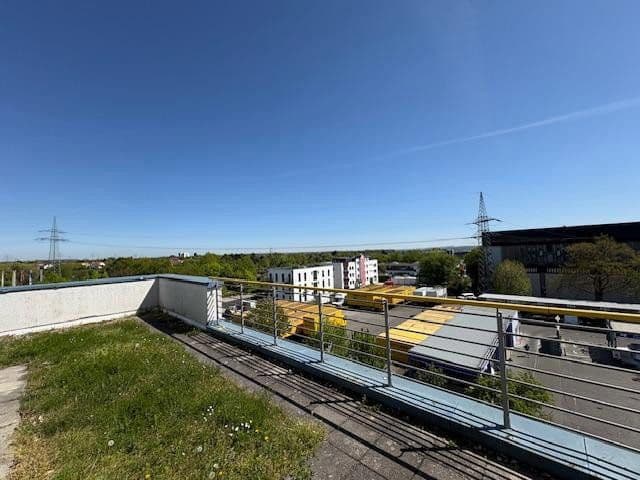 Pronájem kanceláře 246 m², Berner Str. 71, Frankfurt - Nieder-Eschbach, Hessen Pronájem kanceláře 246 m², Berner Str. 71, Frankfurt - Nieder-Eschbach, Hessen
