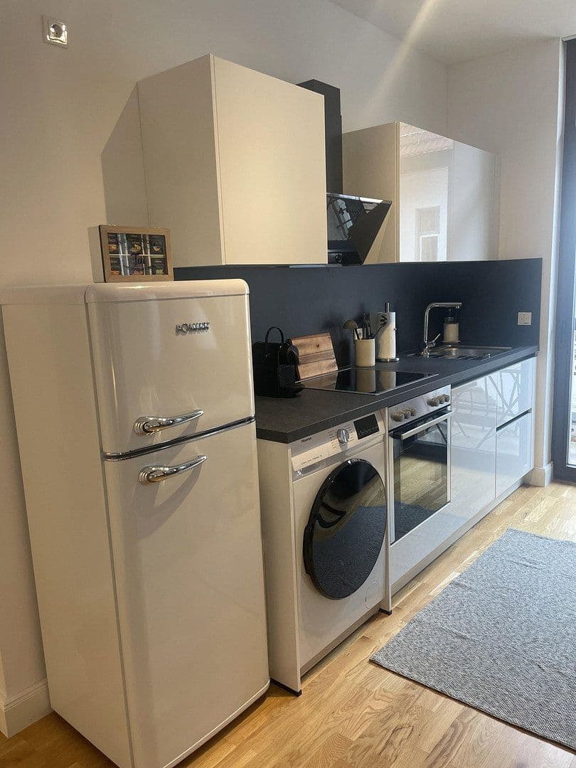 Pronájem bytu 1+1 40 m², Hauptstraße 81, Weinheim, Bádensko-Württembersko Pronájem bytu 1+1 40 m², Hauptstraße 81, Weinheim, Bádensko-Württembersko