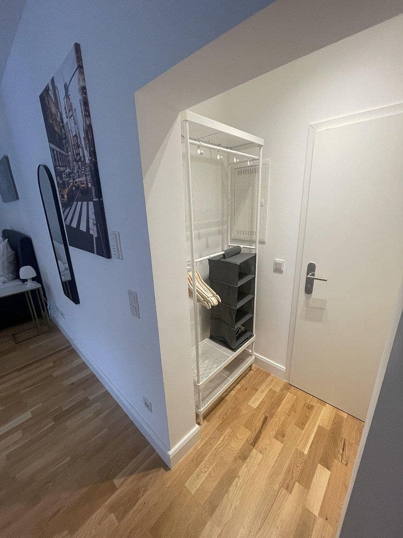 Pronájem bytu 1+1 40 m², Hauptstraße 81, Weinheim, Bádensko-Württembersko Pronájem bytu 1+1 40 m², Hauptstraße 81, Weinheim, Bádensko-Württembersko