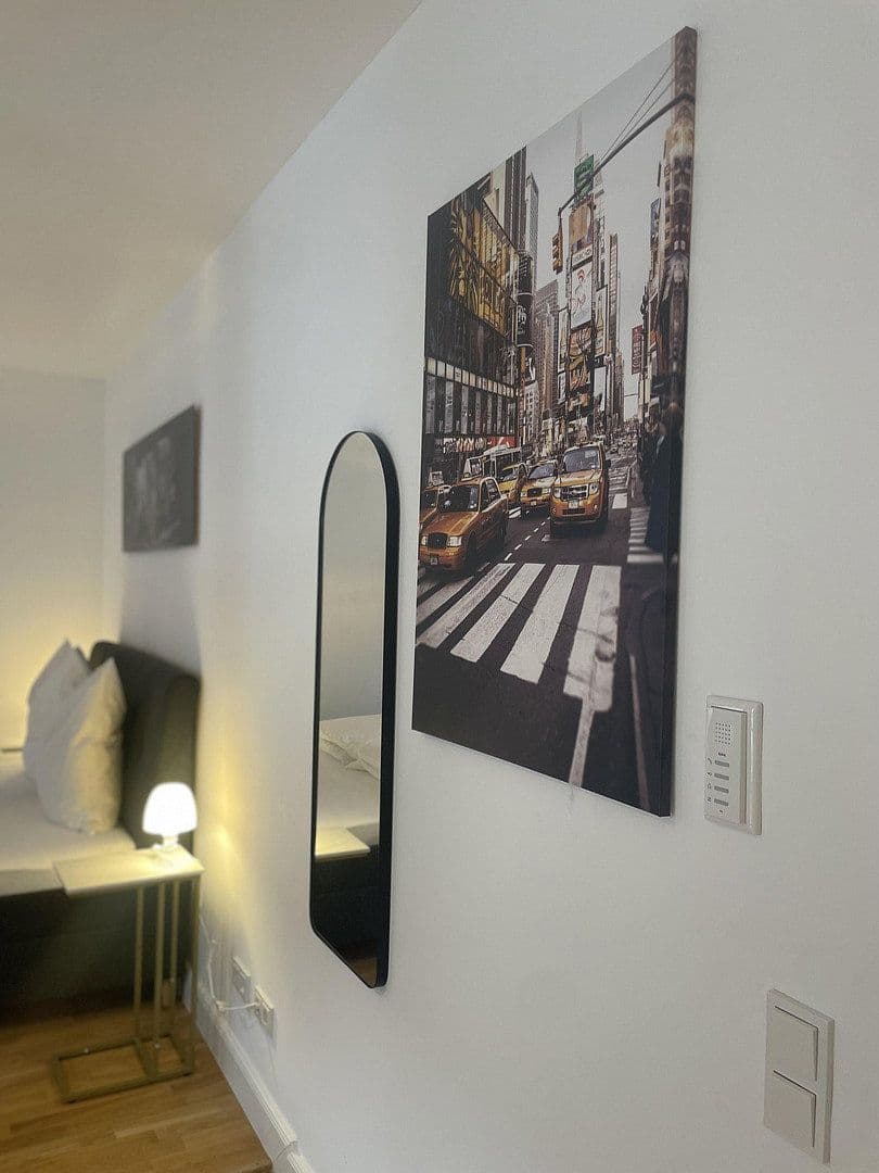 Pronájem bytu 1+1 40 m², Hauptstraße 81, Weinheim, Bádensko-Württembersko Pronájem bytu 1+1 40 m², Hauptstraße 81, Weinheim, Bádensko-Württembersko