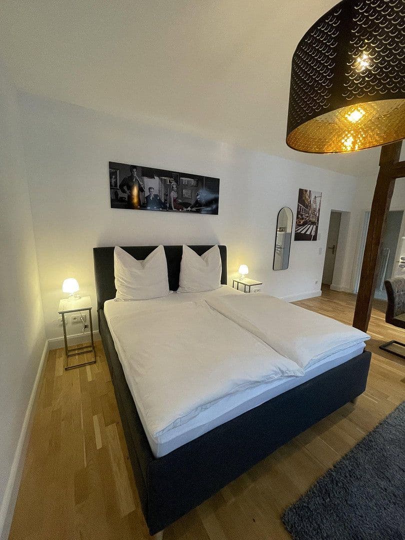 Pronájem bytu 1+1 40 m², Hauptstraße 81, Weinheim, Bádensko-Württembersko Pronájem bytu 1+1 40 m², Hauptstraße 81, Weinheim, Bádensko-Württembersko