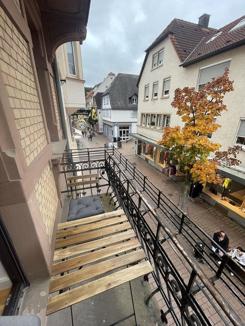 Pronájem bytu 1+1 40 m², Hauptstraße 81, Weinheim, Bádensko-Württembersko Pronájem bytu 1+1 40 m², Hauptstraße 81, Weinheim, Bádensko-Württembersko