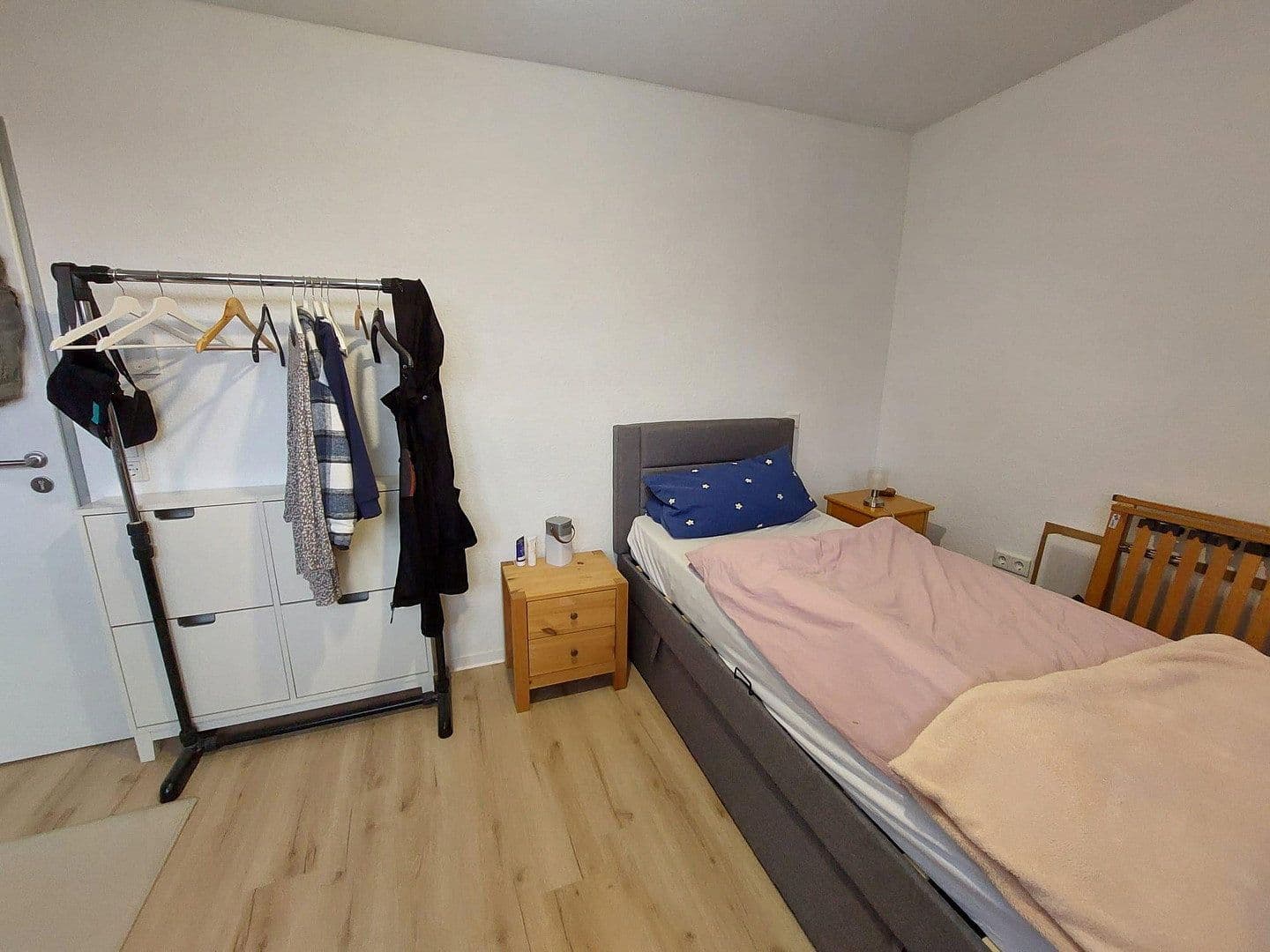 Pronájem bytu 1+1 24 m², Elsassstraße 38, Cáchy, Severní Porýní-Vestfálsko Pronájem bytu 1+1 24 m², Elsassstraße 38, Cáchy, Severní Porýní-Vestfálsko
