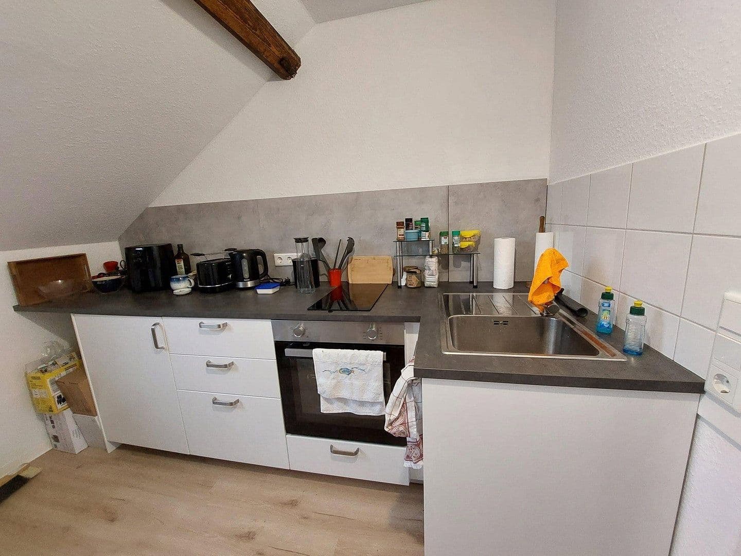 Pronájem bytu 1+1 24 m², Elsassstraße 38, Cáchy, Severní Porýní-Vestfálsko Pronájem bytu 1+1 24 m², Elsassstraße 38, Cáchy, Severní Porýní-Vestfálsko