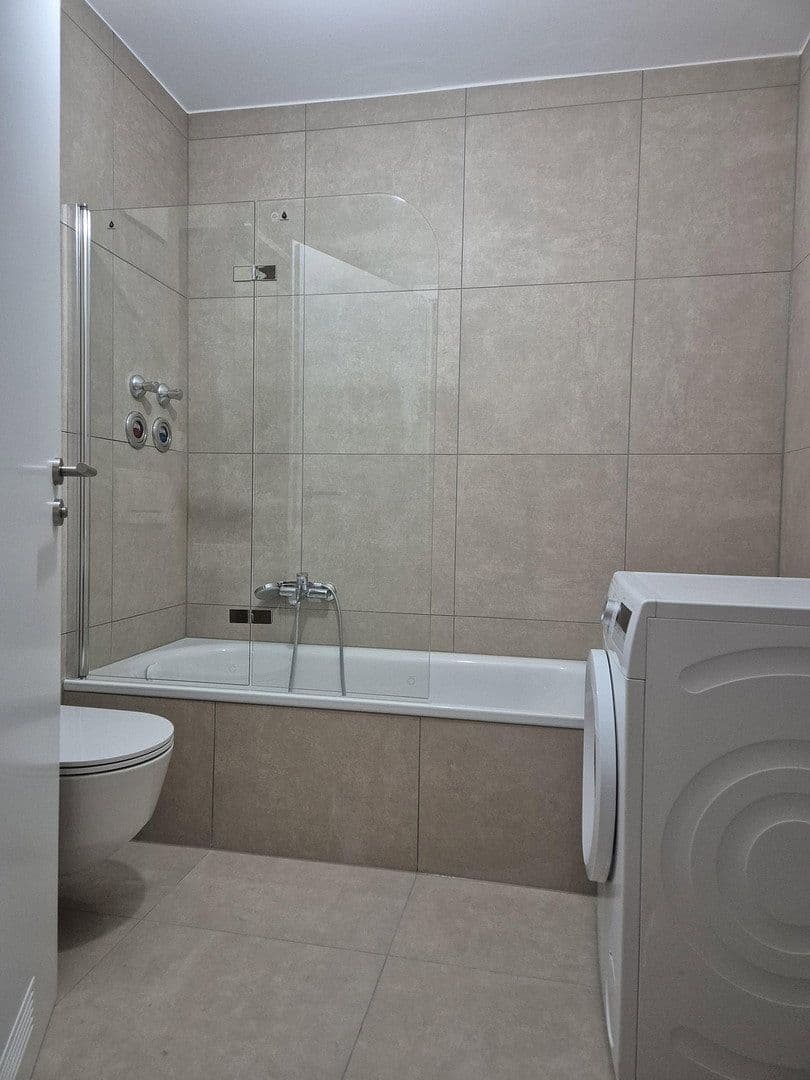 Pronájem bytu 1+1 39 m², Maudacher Str. 164, Ludwigshafen, Porýní-Falc Pronájem bytu 1+1 39 m², Maudacher Str. 164, Ludwigshafen, Porýní-Falc