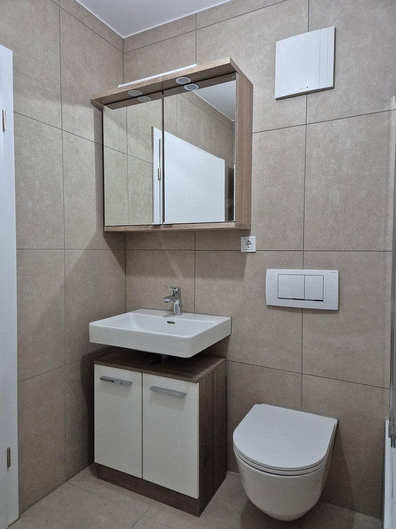 Pronájem bytu 1+1 39 m², Maudacher Str. 164, Ludwigshafen, Porýní-Falc Pronájem bytu 1+1 39 m², Maudacher Str. 164, Ludwigshafen, Porýní-Falc