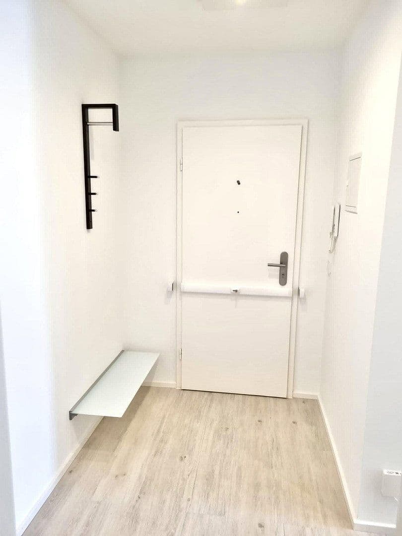 Pronájem bytu 2+kk 70 m², Leonberg, Bádensko-Württembersko Pronájem bytu 2+kk 70 m², Leonberg, Bádensko-Württembersko