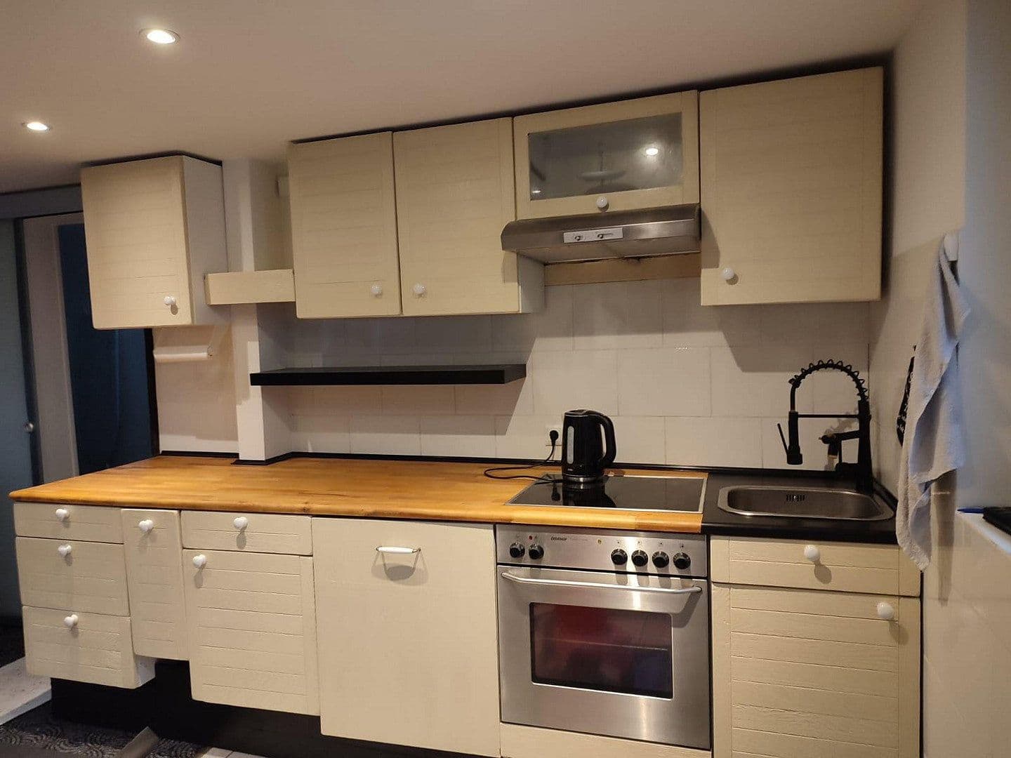 Pronájem domu 40 m², pozemek 430 m², Solingen, Severní Porýní-Vestfálsko Pronájem domu 40 m², pozemek 430 m², Solingen, Severní Porýní-Vestfálsko