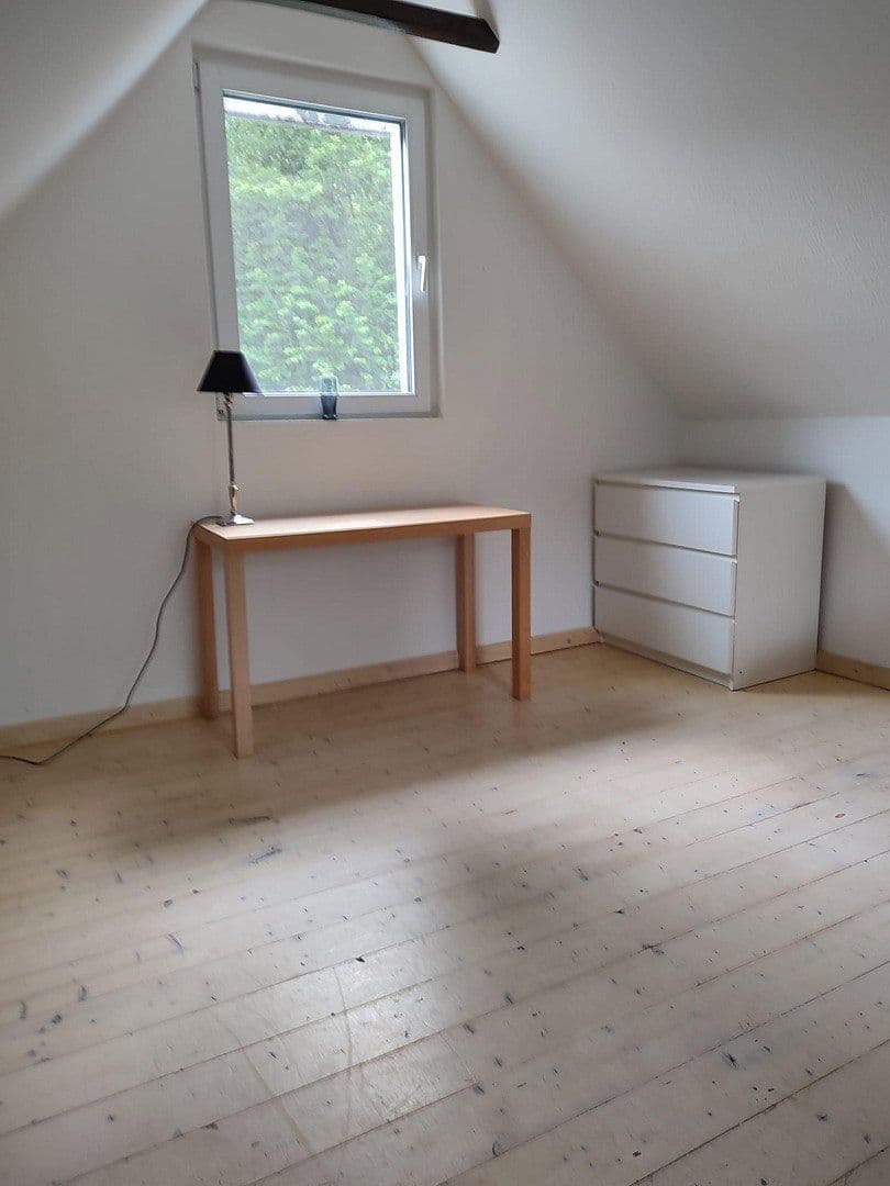 Pronájem domu 40 m², pozemek 430 m², Solingen, Severní Porýní-Vestfálsko Pronájem domu 40 m², pozemek 430 m², Solingen, Severní Porýní-Vestfálsko