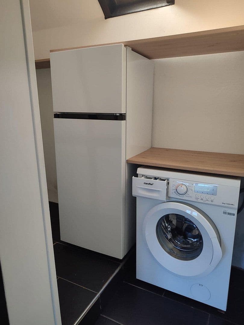 Pronájem domu 40 m², pozemek 430 m², Solingen, Severní Porýní-Vestfálsko Pronájem domu 40 m², pozemek 430 m², Solingen, Severní Porýní-Vestfálsko