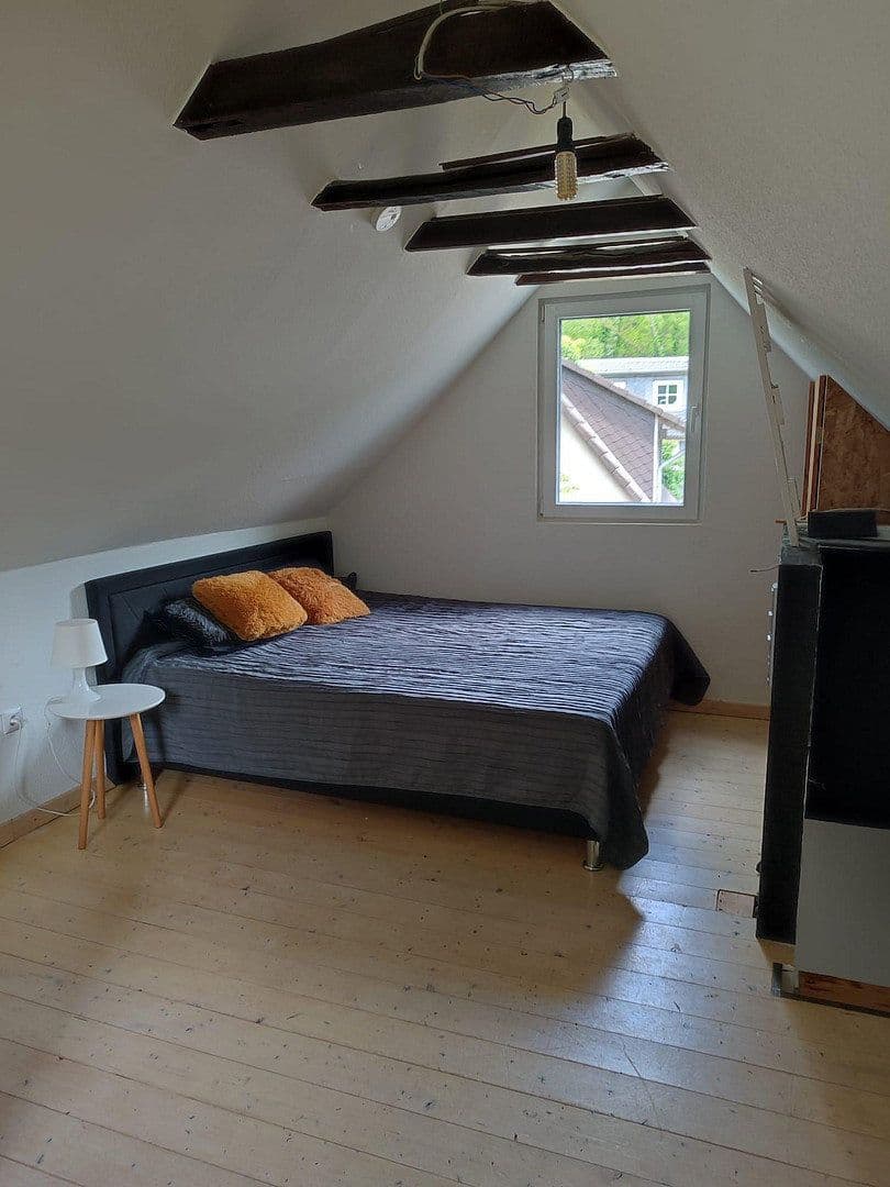 Pronájem domu 40 m², pozemek 430 m², Solingen, Severní Porýní-Vestfálsko Pronájem domu 40 m², pozemek 430 m², Solingen, Severní Porýní-Vestfálsko