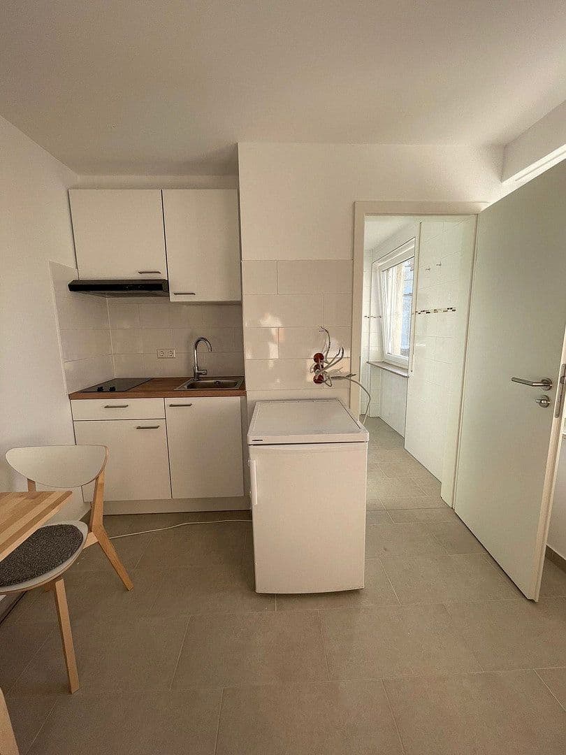 Pronájem bytu 1+1 20 m², Stuttgarter Str.18, Stuttgart, Bádensko-Württembersko Pronájem bytu 1+1 20 m², Stuttgarter Str.18, Stuttgart, Bádensko-Württembersko