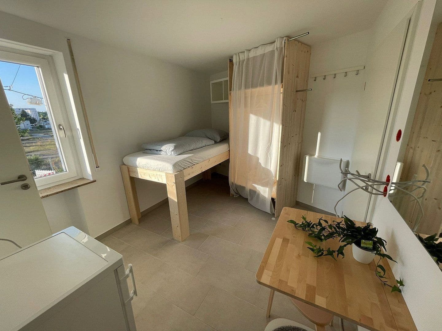 Pronájem bytu 1+1 20 m², Stuttgarter Str.18, Stuttgart, Bádensko-Württembersko Pronájem bytu 1+1 20 m², Stuttgarter Str.18, Stuttgart, Bádensko-Württembersko