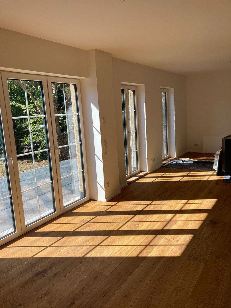 Prodej domu 149 m², pozemek 736 m², Nuthetal, Braniborsko Prodej domu 149 m², pozemek 736 m², Nuthetal, Braniborsko