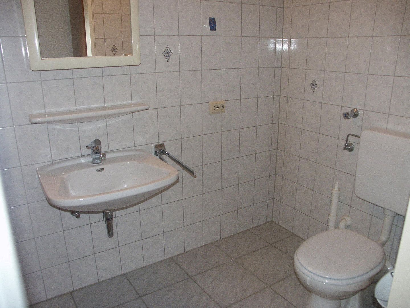 Pronájem bytu 2+1 48 m², Duisburg-Großenbaum, Severní Porýní-Vestfálsko Pronájem bytu 2+1 48 m², Duisburg-Großenbaum, Severní Porýní-Vestfálsko
