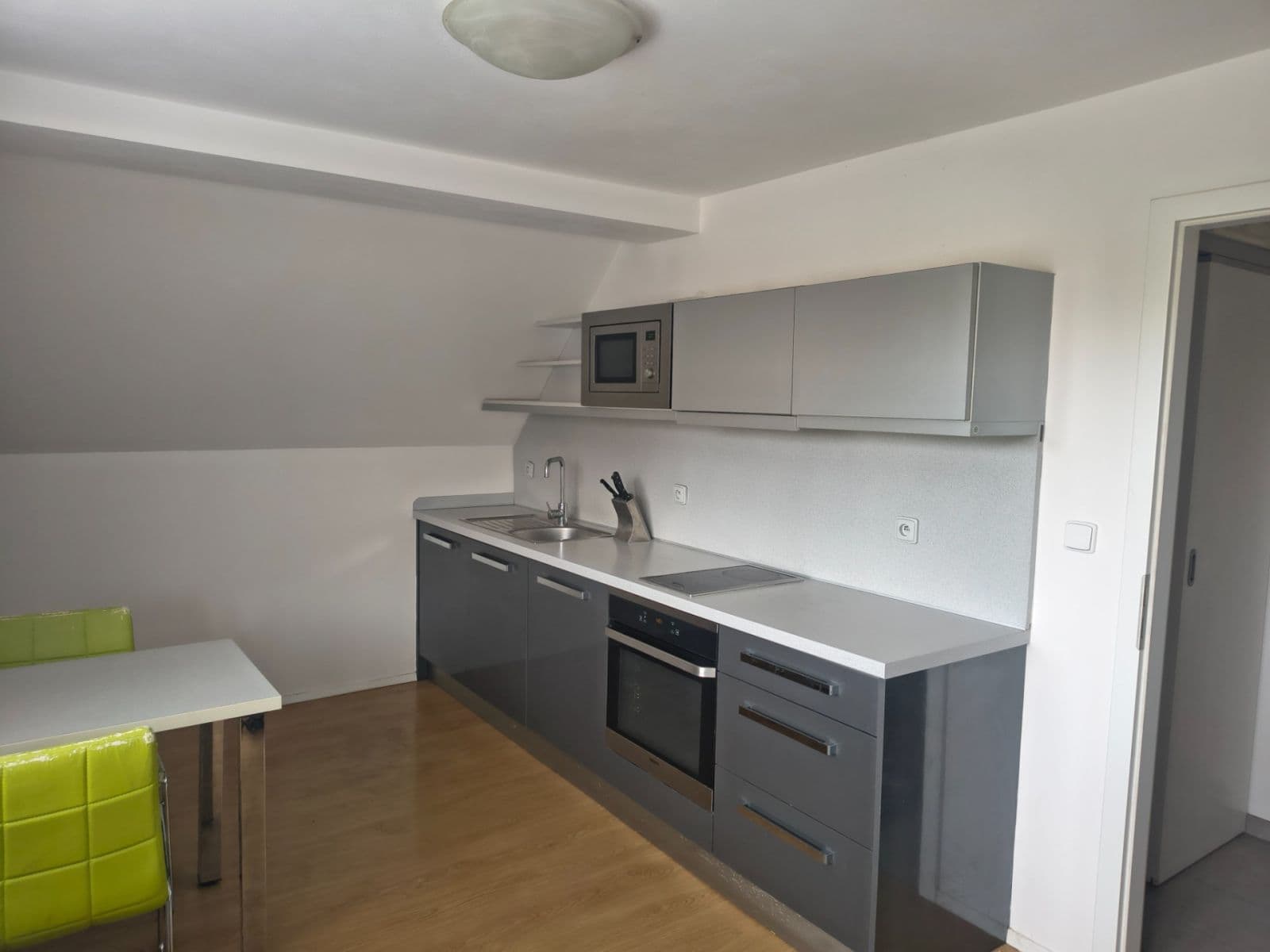 Prodej bytu 2+1 52 m², Říční, Poděbrady, Středočeský kraj Prodej bytu 2+1 52 m², Říční, Poděbrady, Středočeský kraj