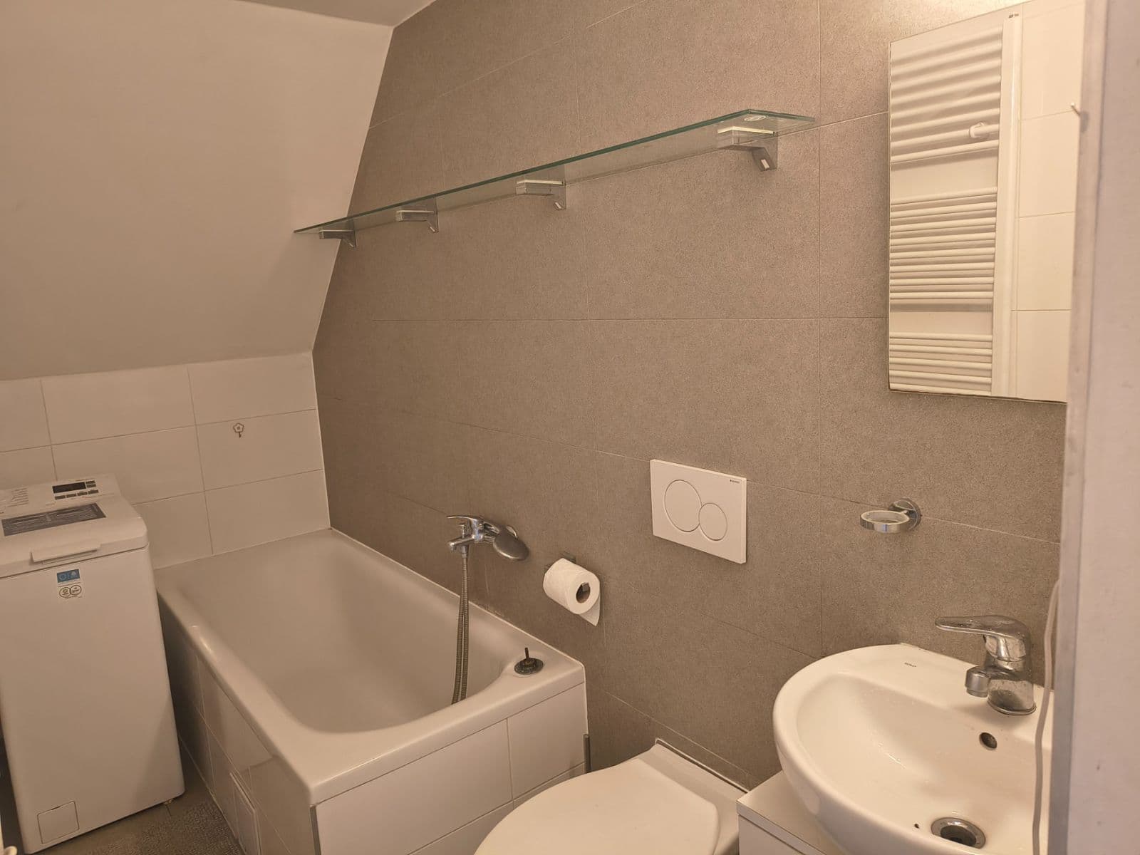 Prodej bytu 2+1 52 m², Říční, Poděbrady, Středočeský kraj Prodej bytu 2+1 52 m², Říční, Poděbrady, Středočeský kraj