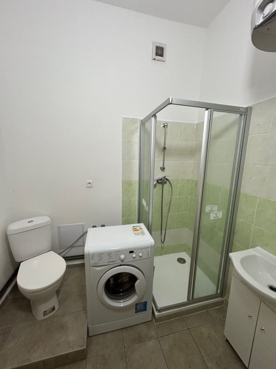 Pronájem bytu 2+1 55 m², Stará, Ústí nad Labem, Ústecký kraj Pronájem bytu 2+1 55 m², Stará, Ústí nad Labem, Ústecký kraj