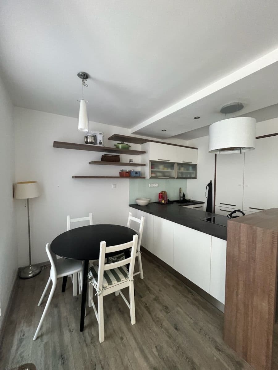 Pronájem bytu 3+kk 83 m², Podpěrova, Brno, Jihomoravský kraj Pronájem bytu 3+kk 83 m², Podpěrova, Brno, Jihomoravský kraj
