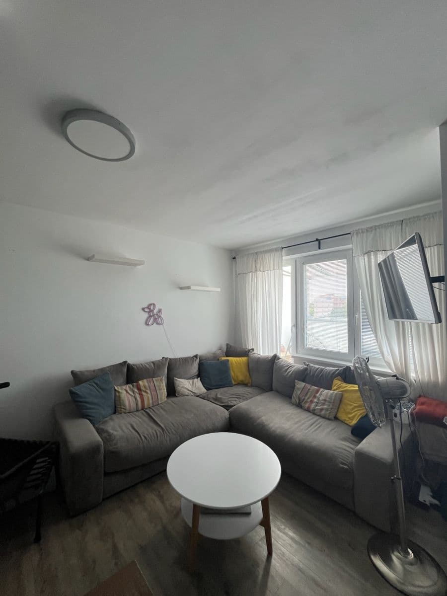 Pronájem bytu 3+kk 83 m², Podpěrova, Brno, Jihomoravský kraj Pronájem bytu 3+kk 83 m², Podpěrova, Brno, Jihomoravský kraj