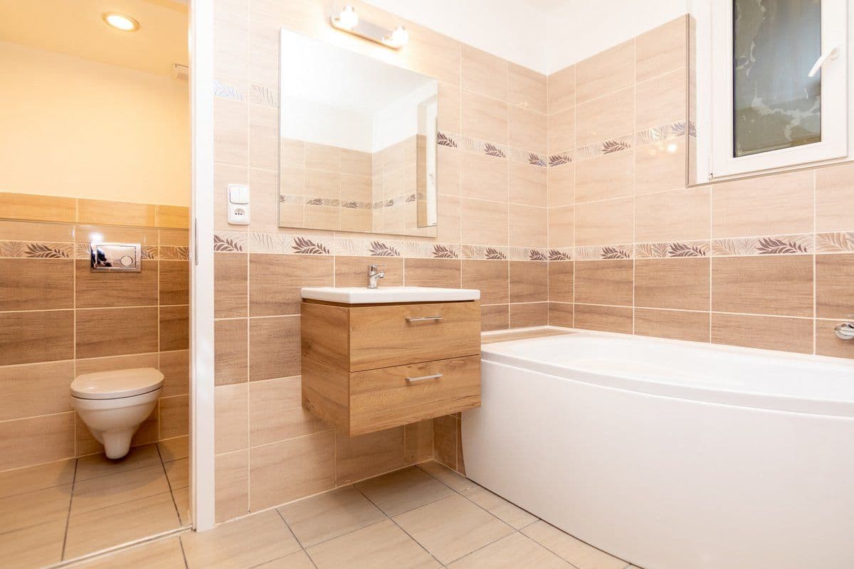 Pronájem bytu 4+1 150 m², Opletalova, Ústí nad Labem, Ústecký kraj Pronájem bytu 4+1 150 m², Opletalova, Ústí nad Labem, Ústecký kraj