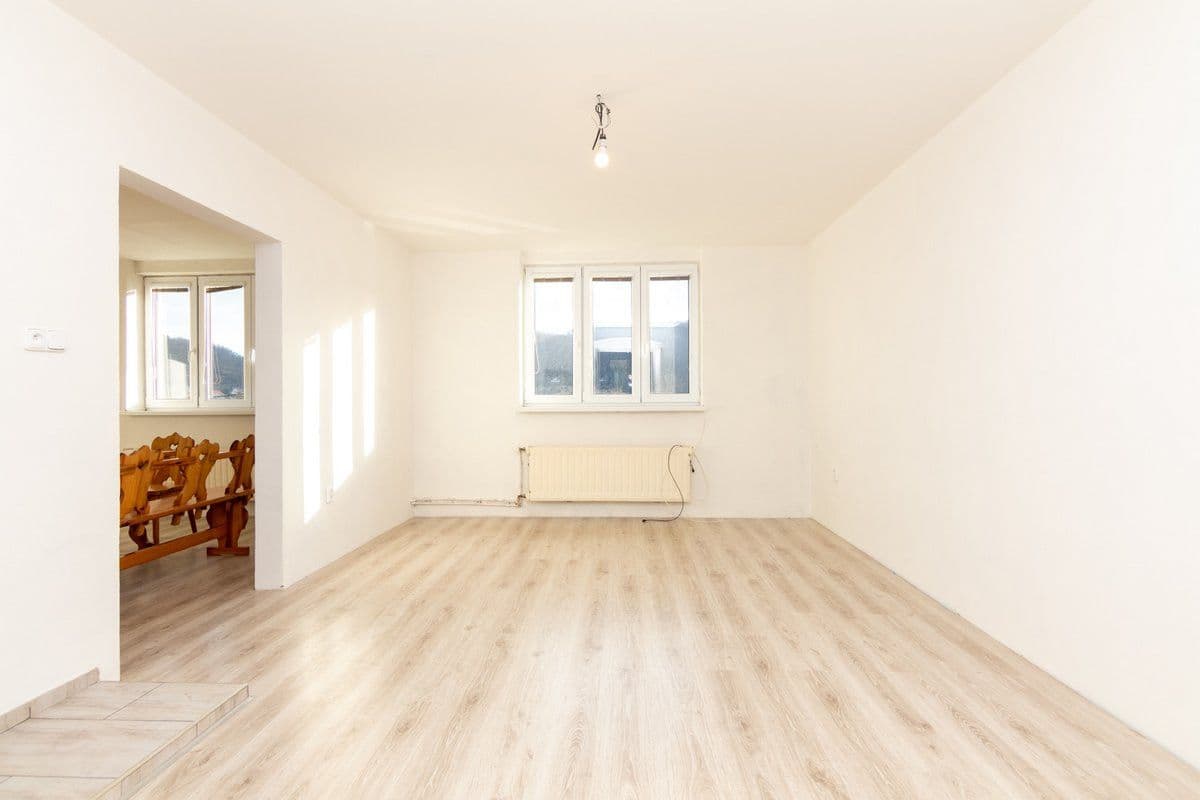 Pronájem bytu 4+1 150 m², Opletalova, Ústí nad Labem, Ústecký kraj Pronájem bytu 4+1 150 m², Opletalova, Ústí nad Labem, Ústecký kraj