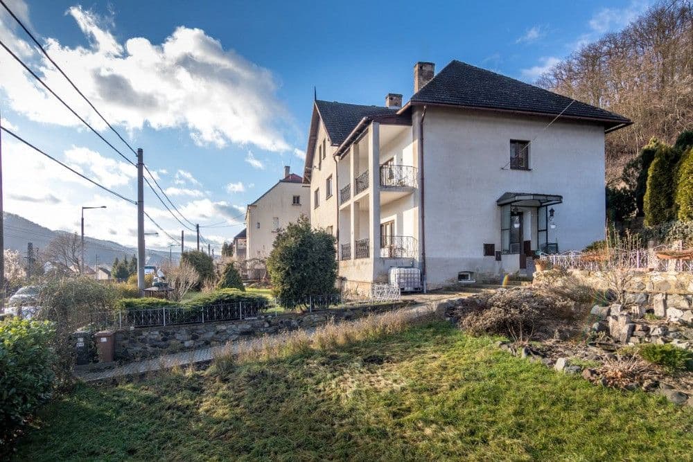 Pronájem bytu 4+1 150 m², Opletalova, Ústí nad Labem, Ústecký kraj Pronájem bytu 4+1 150 m², Opletalova, Ústí nad Labem, Ústecký kraj