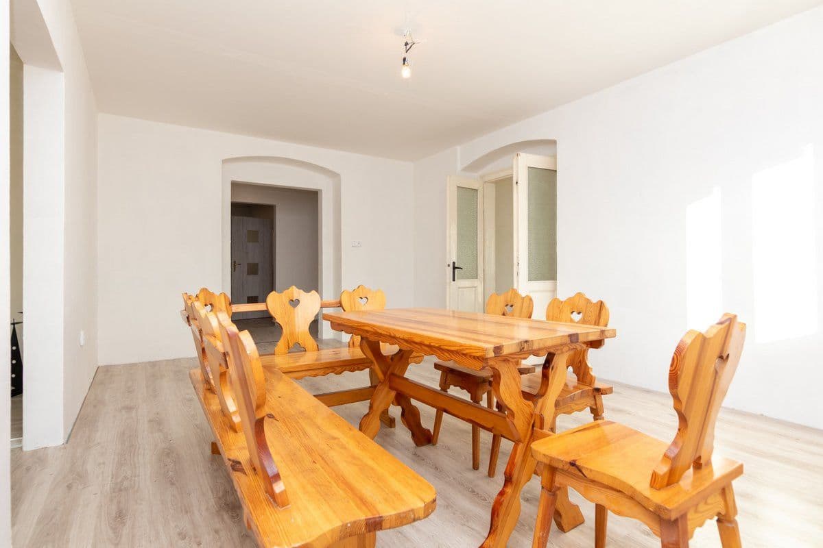 Pronájem bytu 4+1 150 m², Opletalova, Ústí nad Labem, Ústecký kraj Pronájem bytu 4+1 150 m², Opletalova, Ústí nad Labem, Ústecký kraj