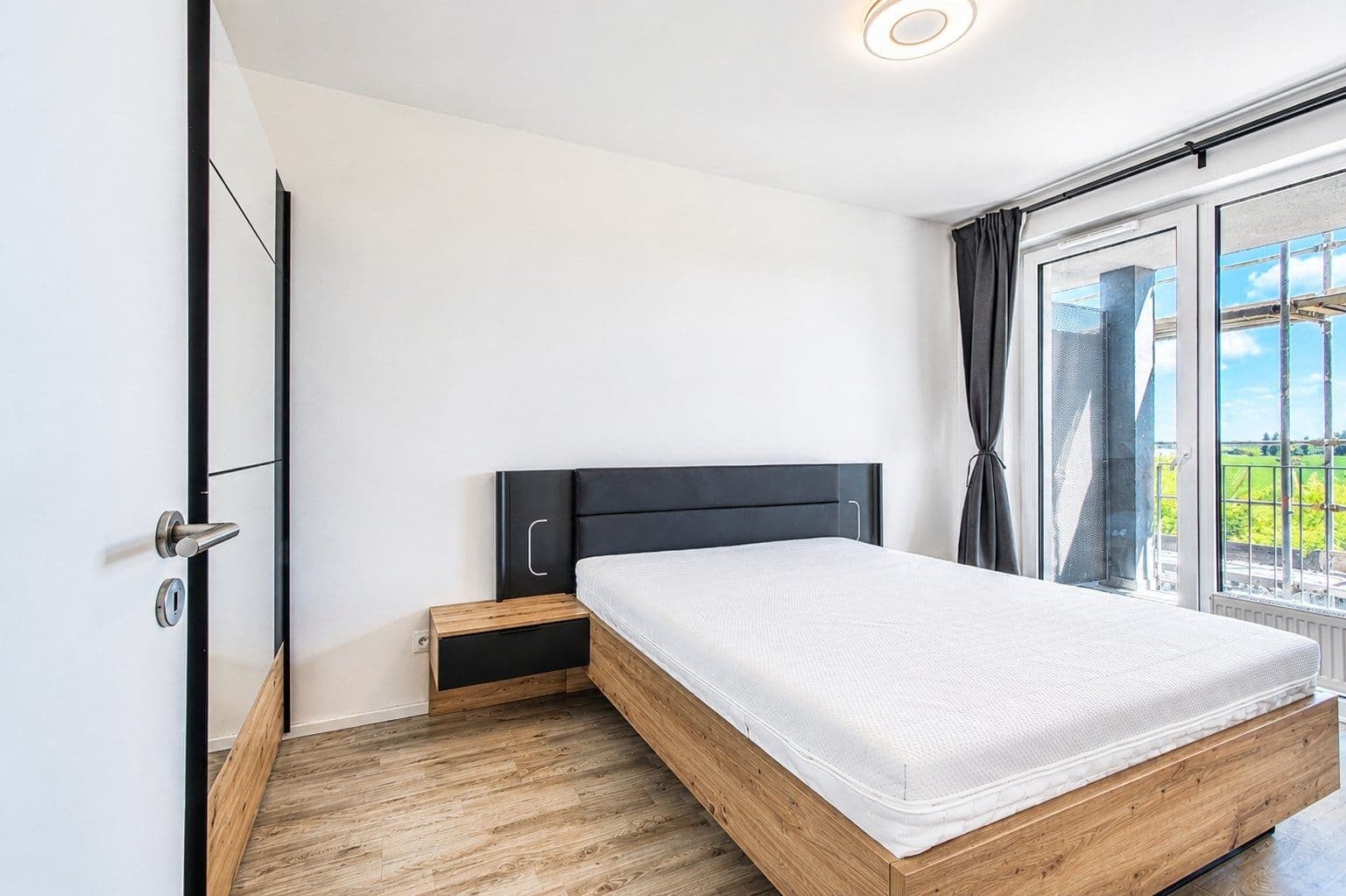 Pronájem bytu 2+kk 60 m², Velvarská, Horoměřice, Středočeský kraj Pronájem bytu 2+kk 60 m², Velvarská, Horoměřice, Středočeský kraj