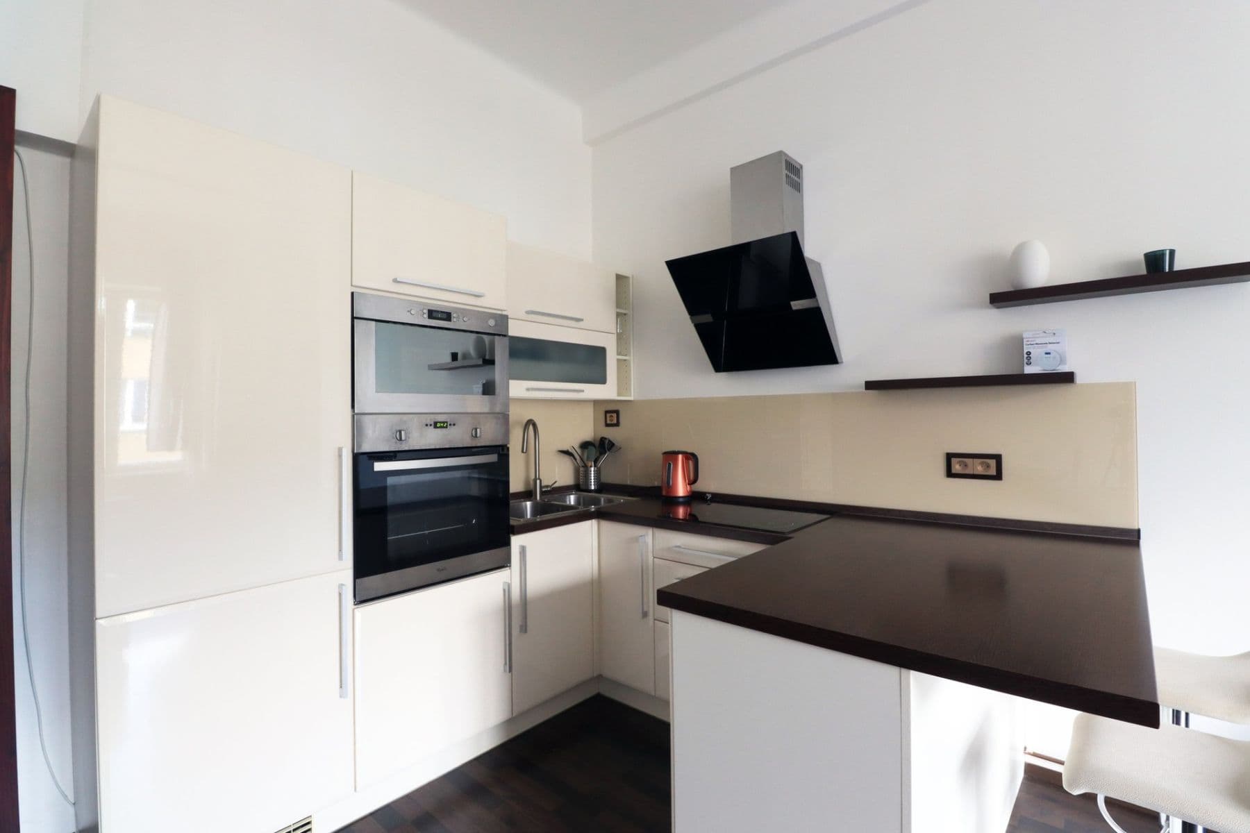 Pronájem bytu 2+kk 46 m², Křižíkova, Praha, Praha Pronájem bytu 2+kk 46 m², Křižíkova, Praha, Praha