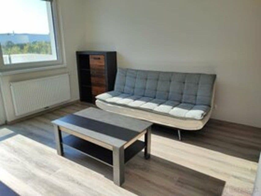 Pronájem bytu 2+1 45 m², Ivanská cesta, Ružinov, Bratislavský kraj Pronájem bytu 2+1 45 m², Ivanská cesta, Ružinov, Bratislavský kraj