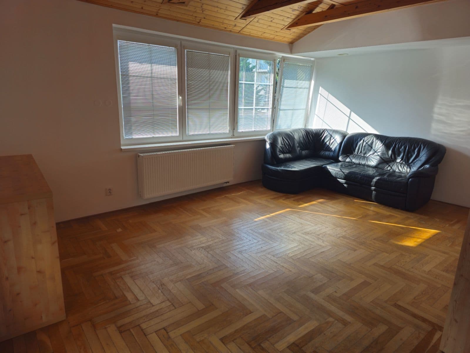 Pronájem bytu 3+1 71 m², Staňkovská, Praha, Praha Pronájem bytu 3+1 71 m², Staňkovská, Praha, Praha