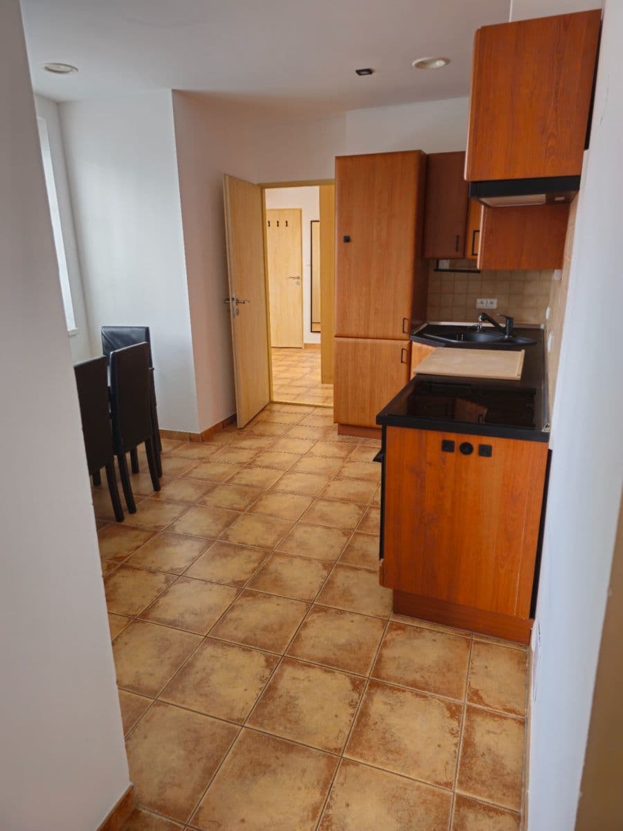 Pronájem bytu 3+1 71 m², Staňkovská, Praha, Praha Pronájem bytu 3+1 71 m², Staňkovská, Praha, Praha