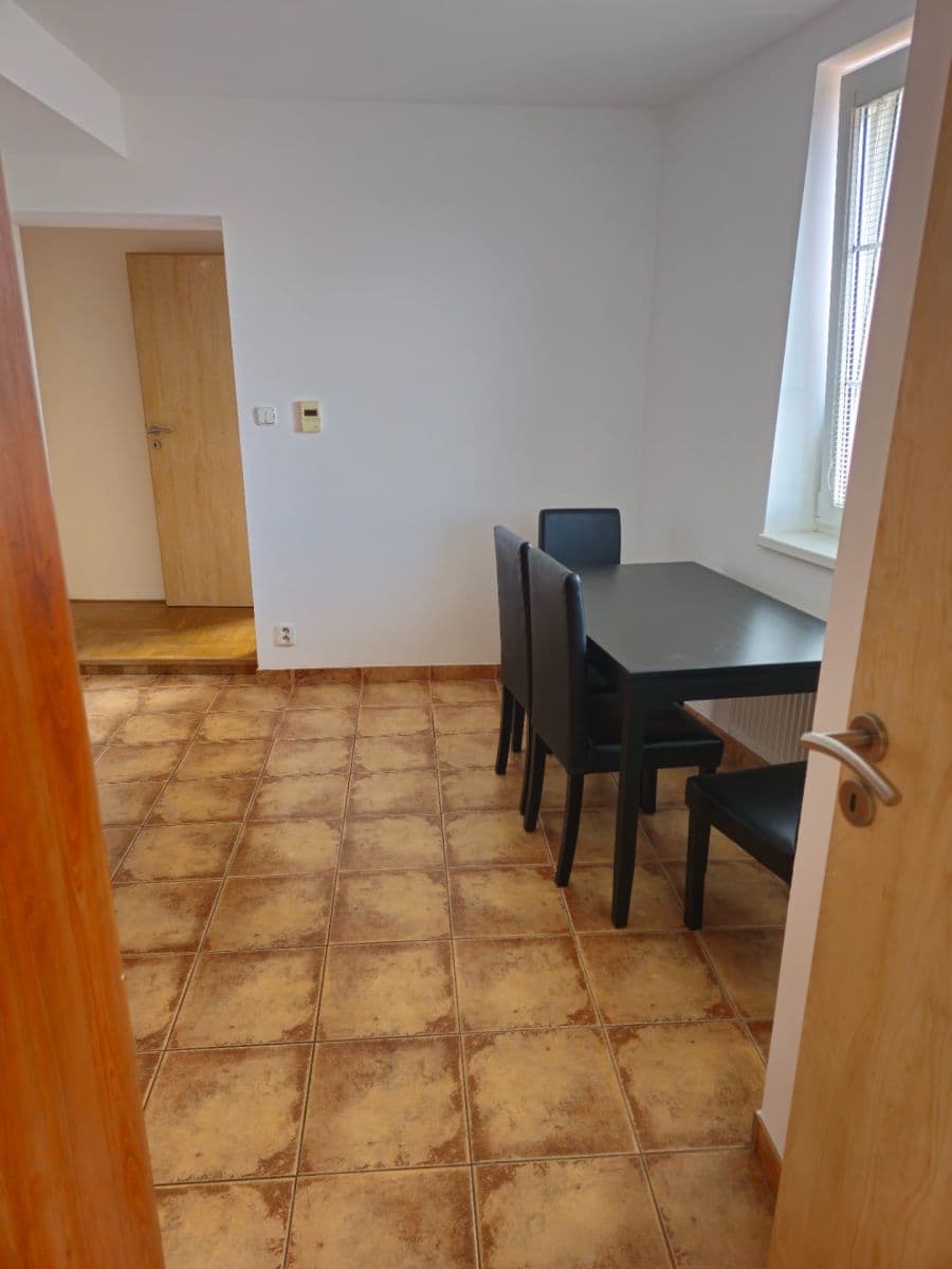 Pronájem bytu 3+1 71 m², Staňkovská, Praha, Praha Pronájem bytu 3+1 71 m², Staňkovská, Praha, Praha