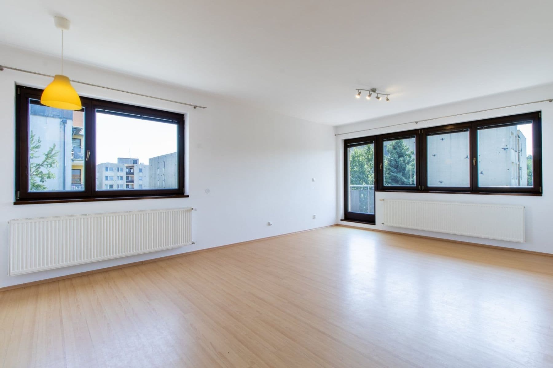 Pronájem bytu 2+kk 60 m², Nad mlýnským potokem, Praha, Praha Pronájem bytu 2+kk 60 m², Nad mlýnským potokem, Praha, Praha