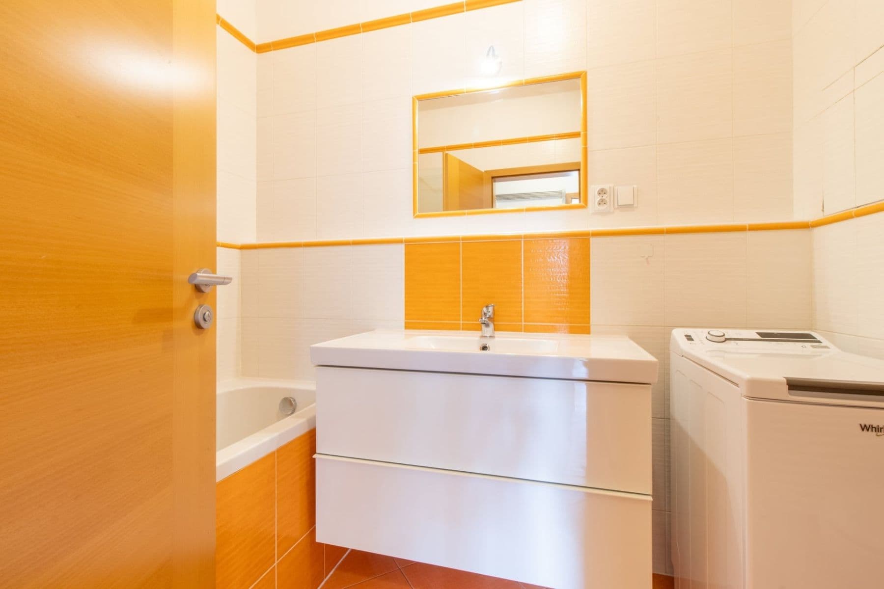 Pronájem bytu 2+kk 60 m², Nad mlýnským potokem, Praha, Praha Pronájem bytu 2+kk 60 m², Nad mlýnským potokem, Praha, Praha