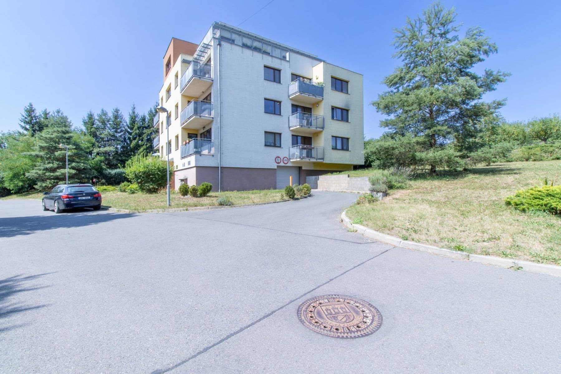 Pronájem bytu 2+kk 60 m², Nad mlýnským potokem, Praha, Praha Pronájem bytu 2+kk 60 m², Nad mlýnským potokem, Praha, Praha