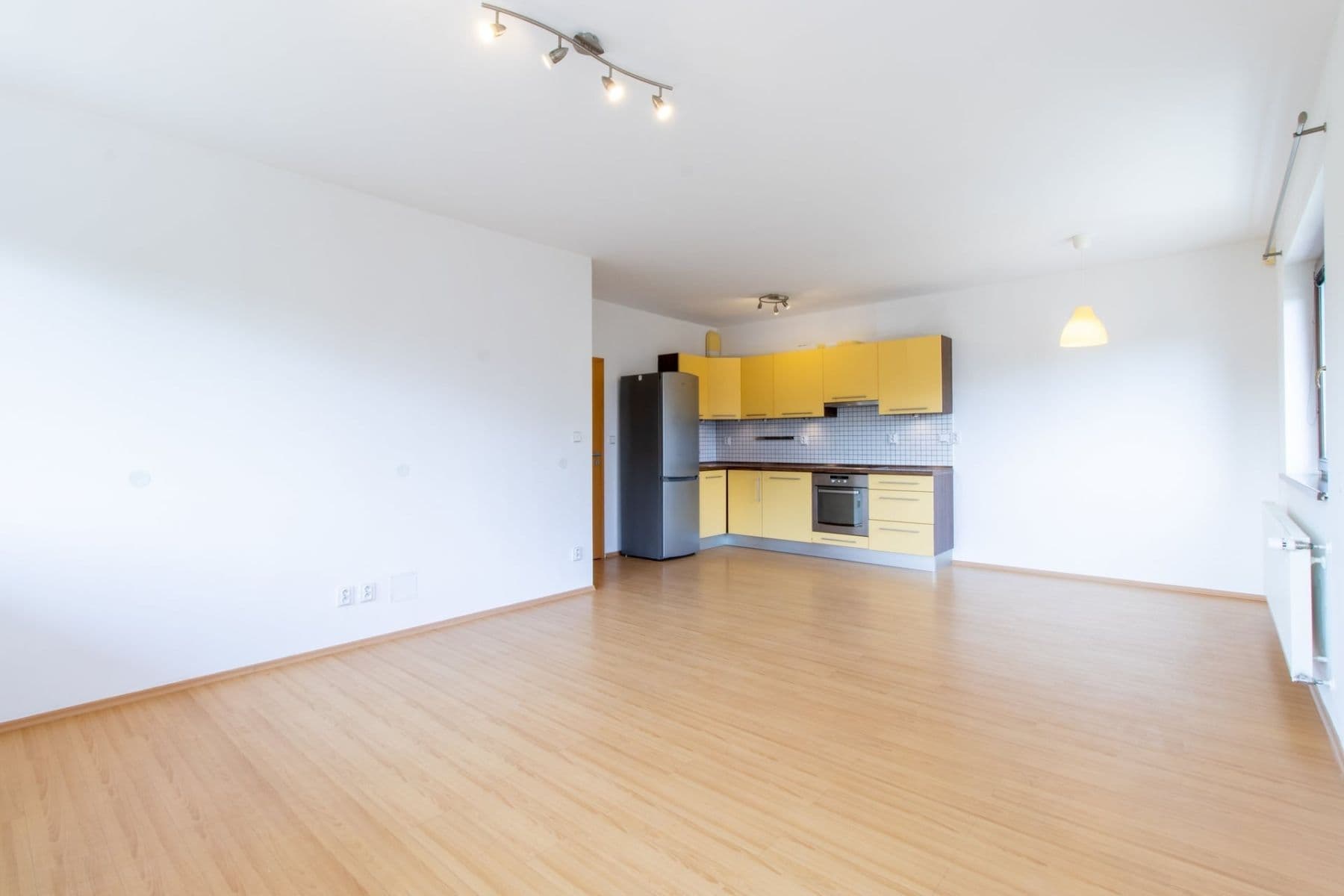 Pronájem bytu 2+kk 60 m², Nad mlýnským potokem, Praha, Praha Pronájem bytu 2+kk 60 m², Nad mlýnským potokem, Praha, Praha
