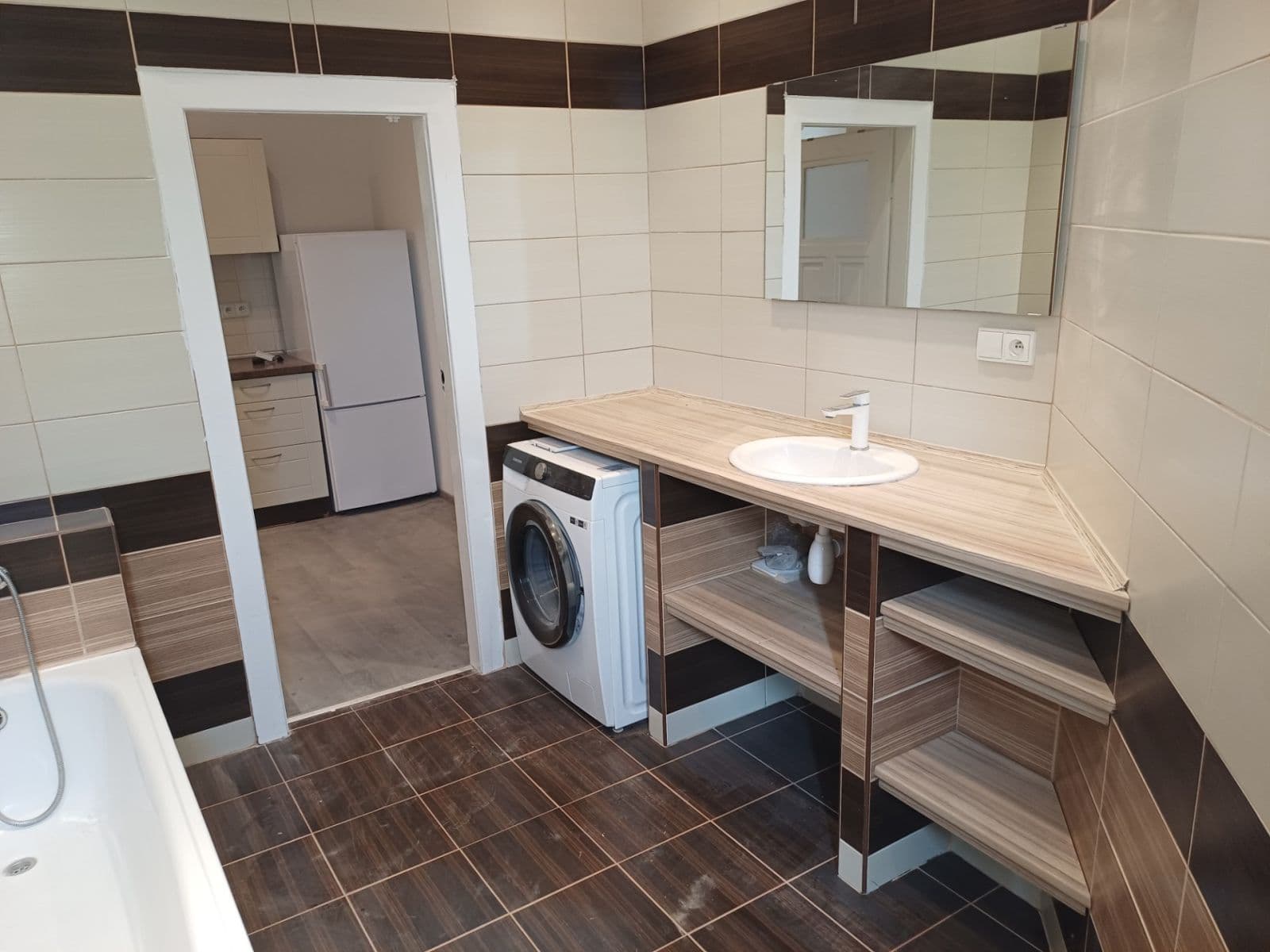 Pronájem bytu 2+kk 48 m², Madridská, Praha, Praha Pronájem bytu 2+kk 48 m², Madridská, Praha, Praha