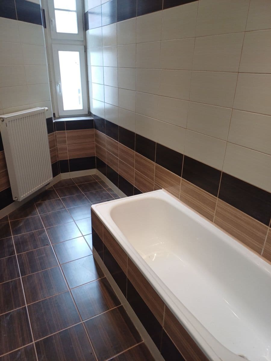 Pronájem bytu 2+kk 48 m², Madridská, Praha, Praha Pronájem bytu 2+kk 48 m², Madridská, Praha, Praha