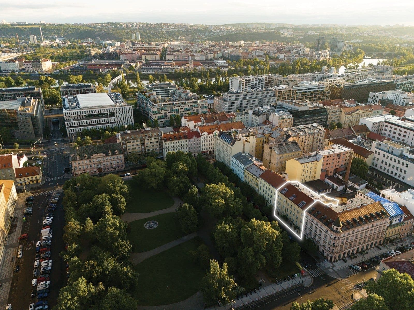 Prodej bytu 2+1 105 m², Karlínské náměstí, Praha, Praha Prodej bytu 2+1 105 m², Karlínské náměstí, Praha, Praha