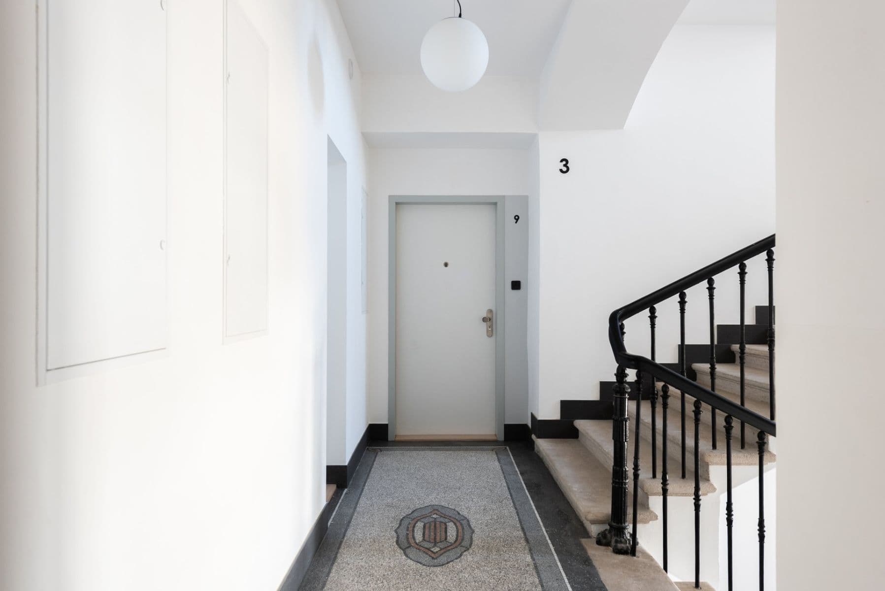 Prodej bytu 2+1 105 m², Karlínské náměstí, Praha, Praha Prodej bytu 2+1 105 m², Karlínské náměstí, Praha, Praha