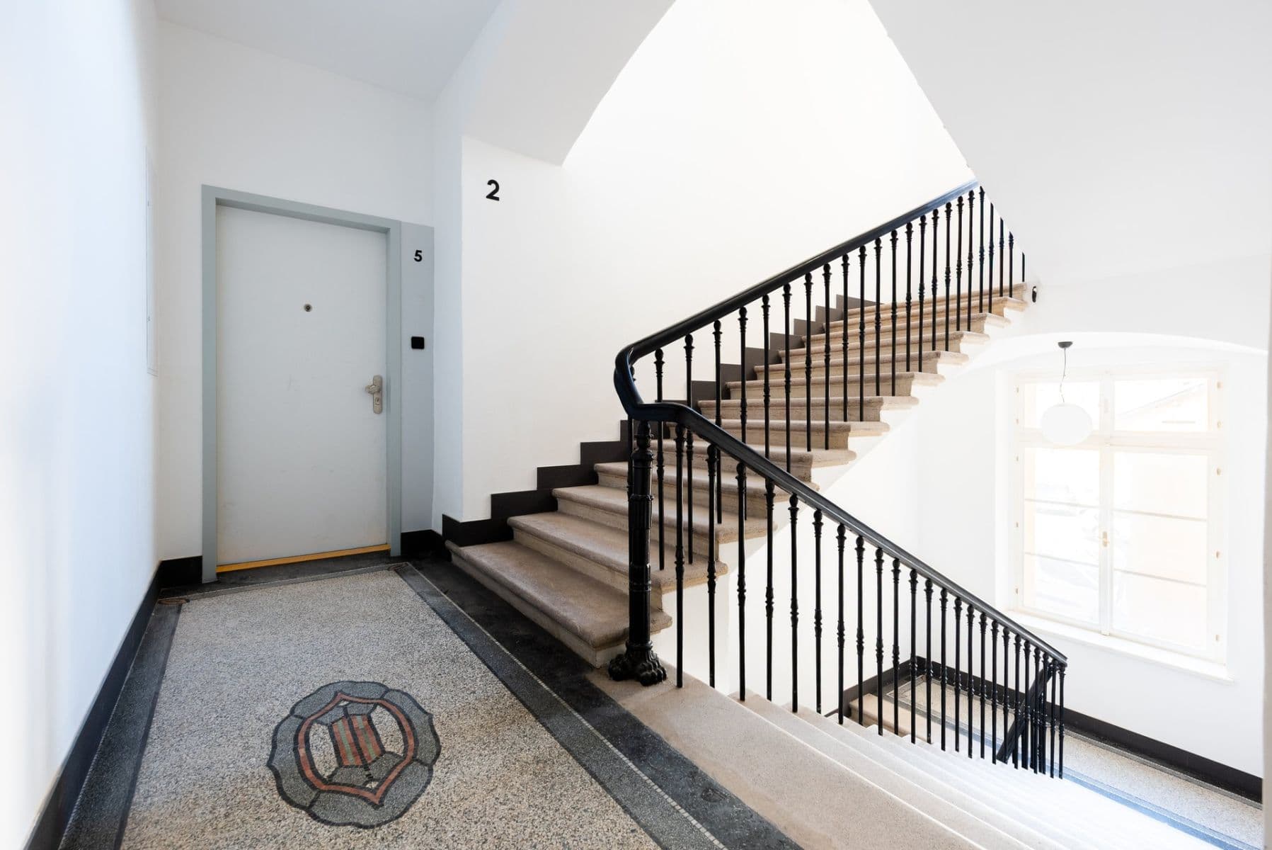 Prodej bytu 2+1 105 m², Karlínské náměstí, Praha, Praha Prodej bytu 2+1 105 m², Karlínské náměstí, Praha, Praha