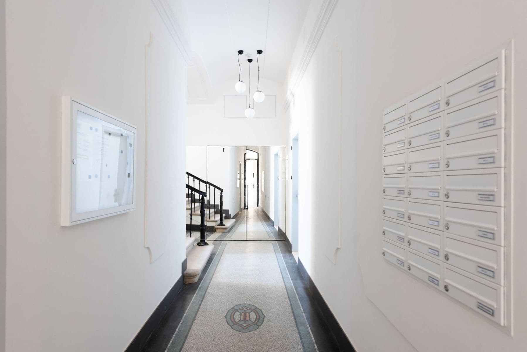 Prodej bytu 2+1 105 m², Karlínské náměstí, Praha, Praha Prodej bytu 2+1 105 m², Karlínské náměstí, Praha, Praha