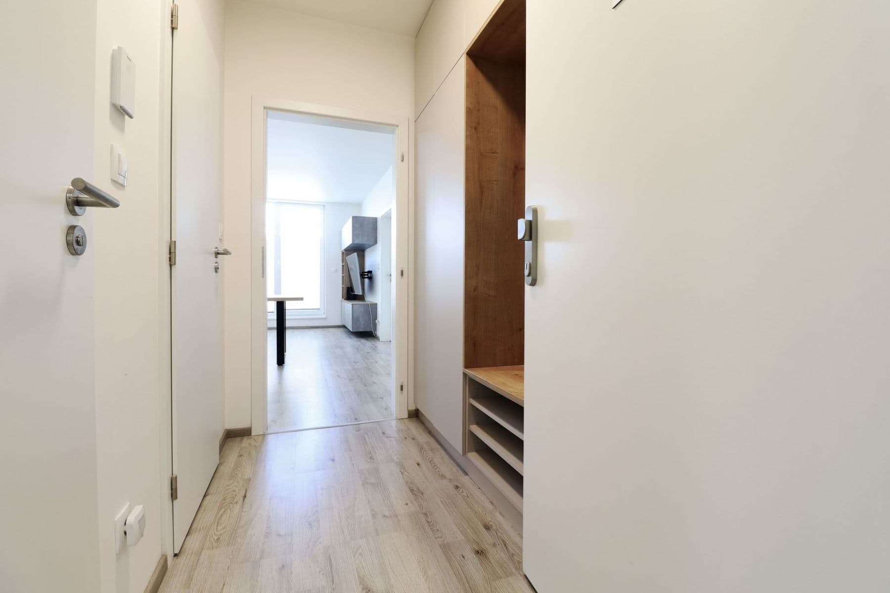 Pronájem bytu 2+kk 53 m², Velvarská, Horoměřice, Středočeský kraj Pronájem bytu 2+kk 53 m², Velvarská, Horoměřice, Středočeský kraj