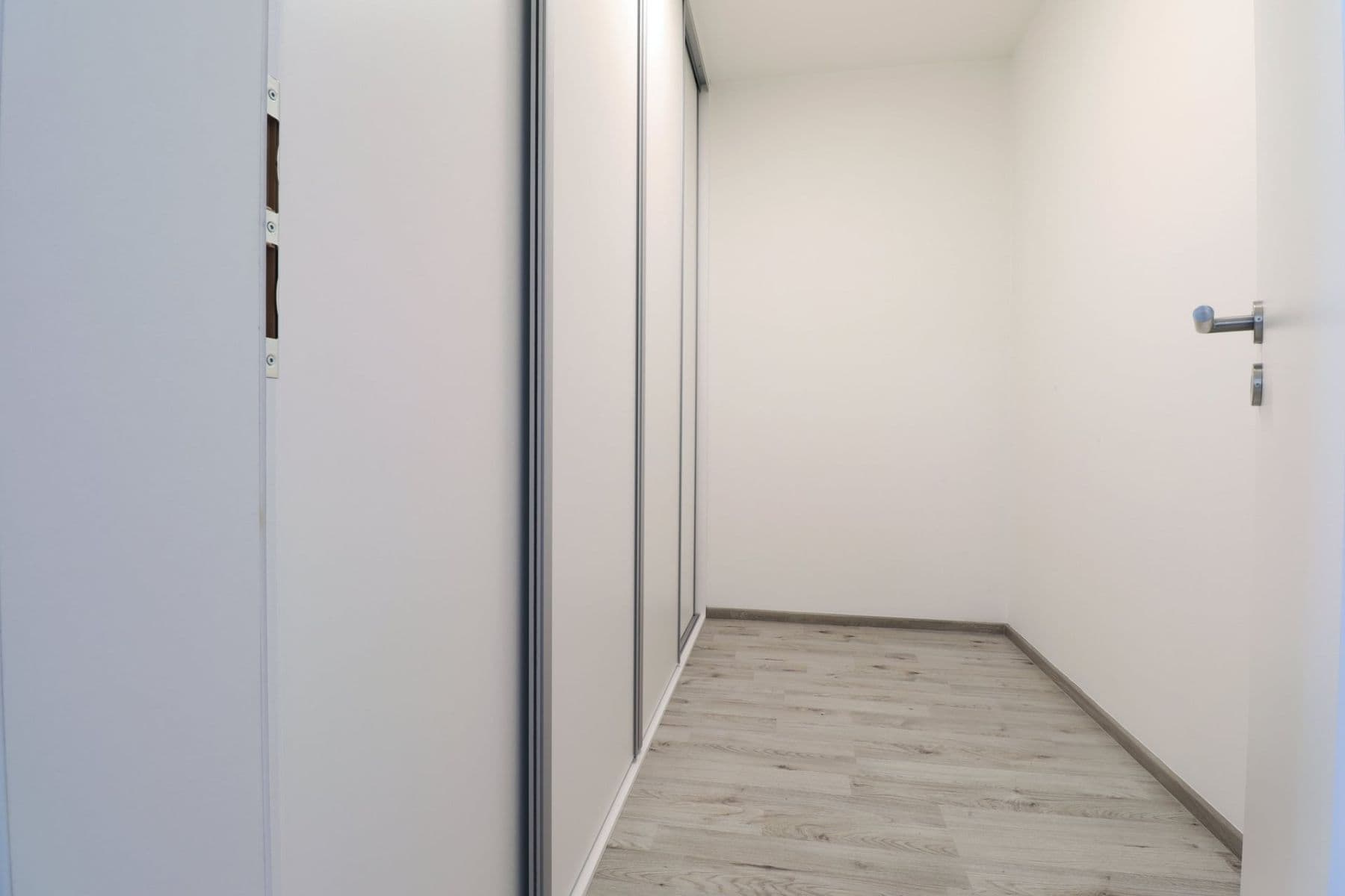 Pronájem bytu 2+kk 53 m², Velvarská, Horoměřice, Středočeský kraj Pronájem bytu 2+kk 53 m², Velvarská, Horoměřice, Středočeský kraj