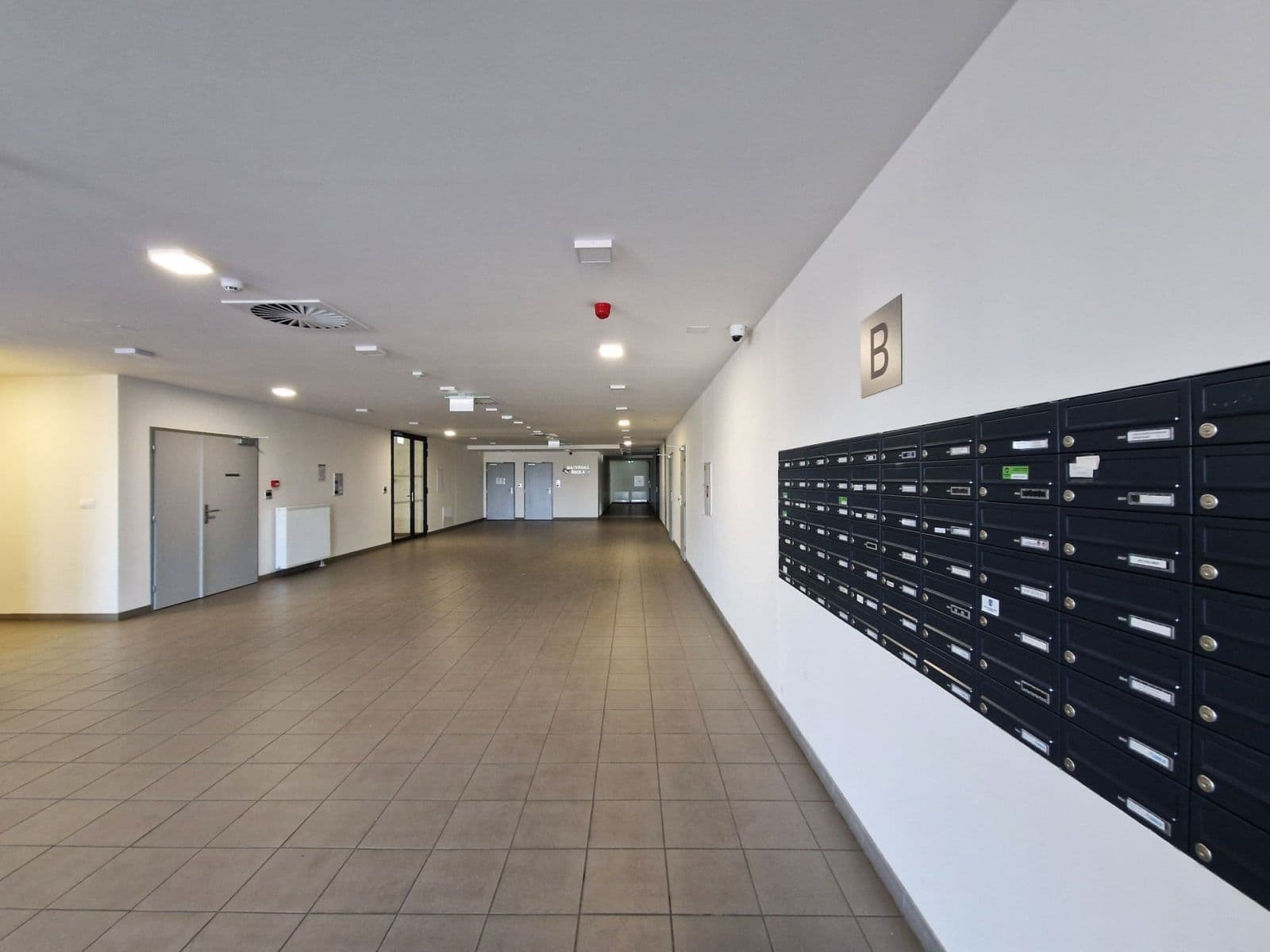Pronájem bytu 2+kk 53 m², Velvarská, Horoměřice, Středočeský kraj Pronájem bytu 2+kk 53 m², Velvarská, Horoměřice, Středočeský kraj